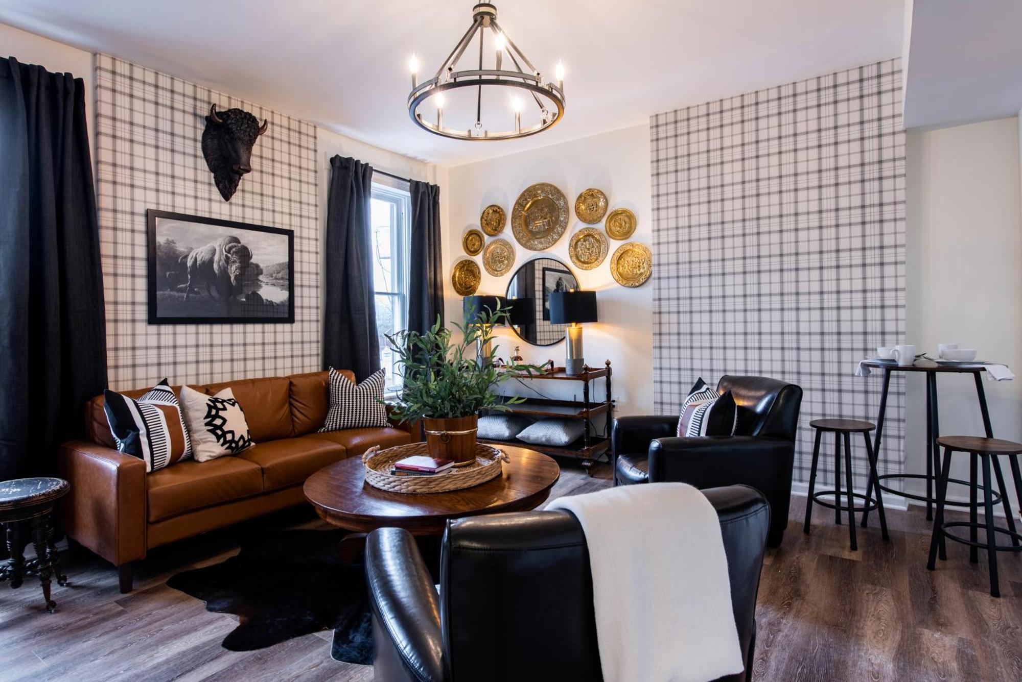 Versailles The Woodford Hotel מראה חיצוני תמונה